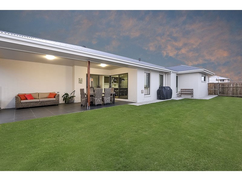 8 Berrima Street, Regents Park QLD 4118