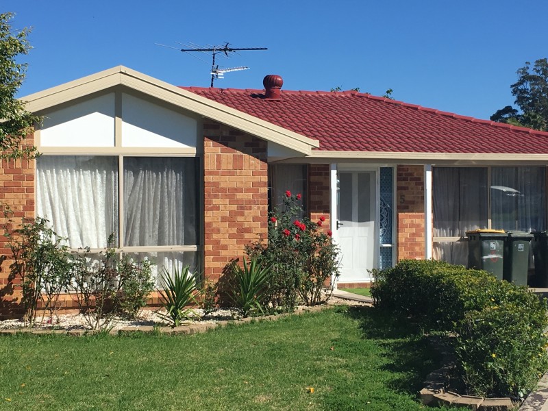 5 Orsino Place, Rosemeadow NSW 2560