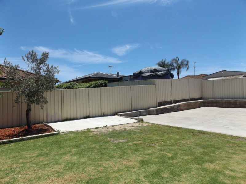 5 Orsino Place, Rosemeadow NSW 2560