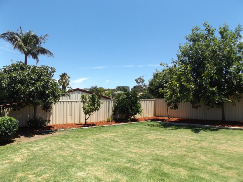 5 Orsino Place, Rosemeadow NSW 2560