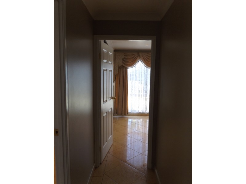 5 Orsino Place, Rosemeadow NSW 2560