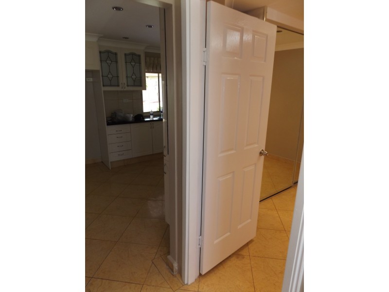 5 Orsino Place, Rosemeadow NSW 2560