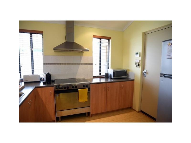 24 Barossa Gardens, Caversham WA 6055