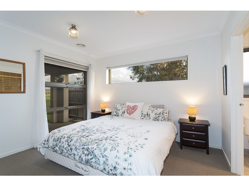 13 Rove Lane, Doreen VIC 3754