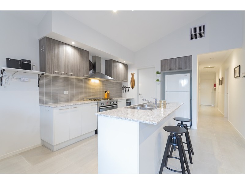 13 Rove Lane, Doreen VIC 3754