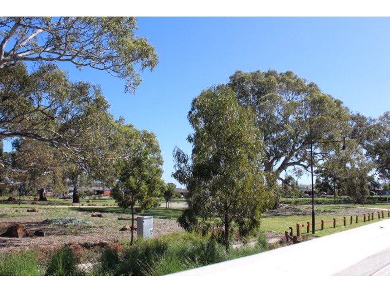 13 Rove Lane, Doreen VIC 3754