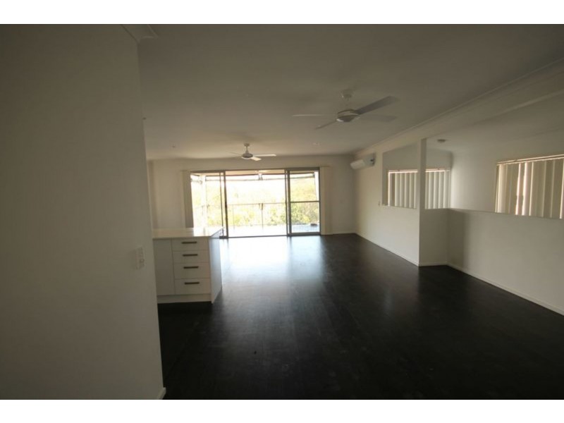 11 Hopman Court, Oxenford QLD 4210