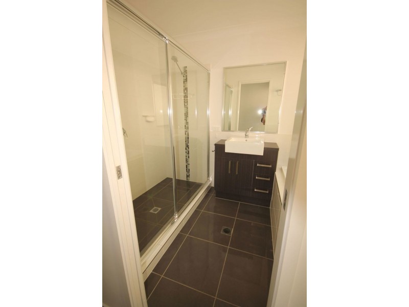 11 Hopman Court, Oxenford QLD 4210