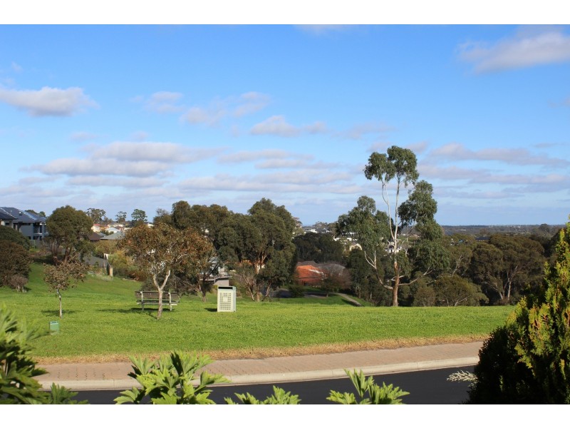 28 Creswell Ave, Craigburn Farm SA 5051