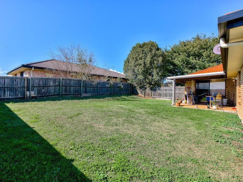 12 Hilldean Drive, Raceview QLD 4305