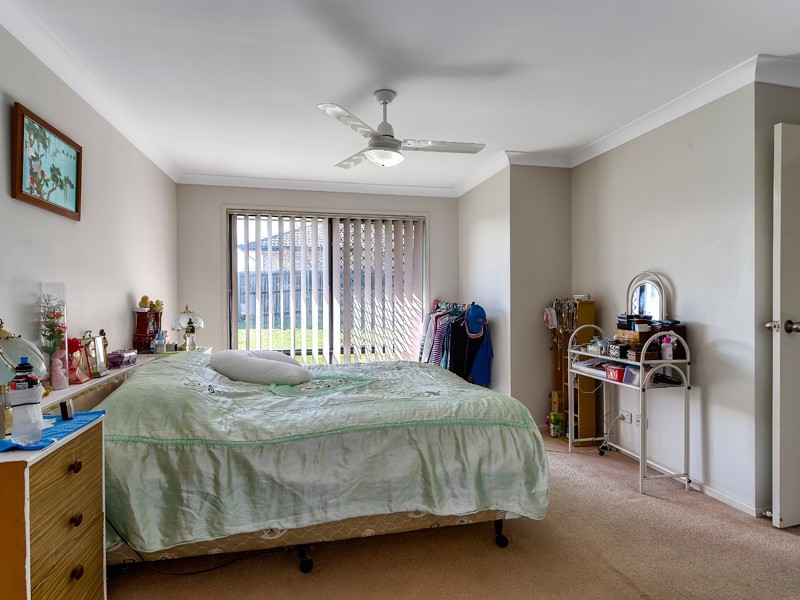 12 Hilldean Drive, Raceview QLD 4305