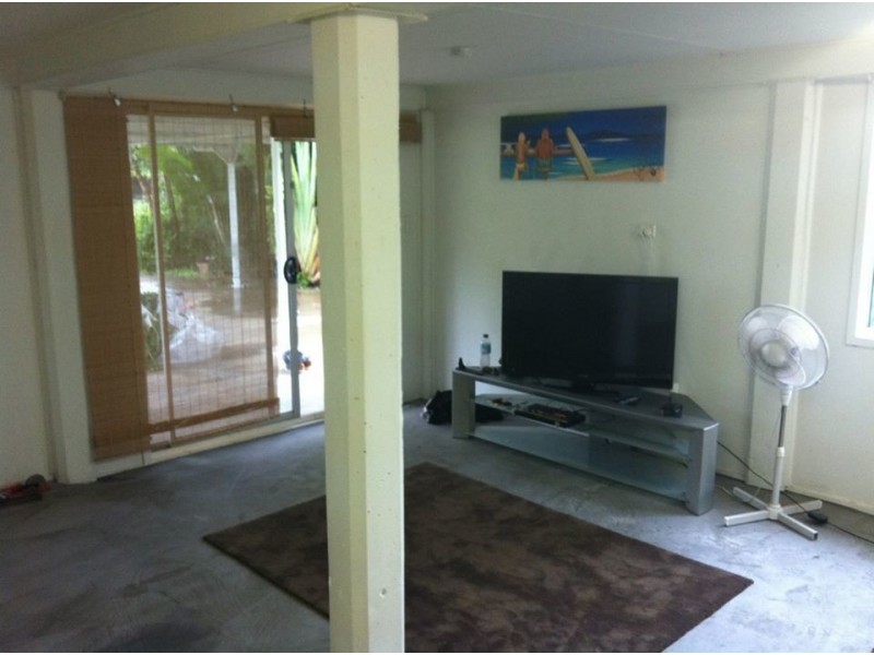 2 Fraser Street, Moranbah QLD 4744