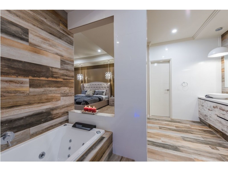 8 Serengti Drive, Landsdale WA 6065