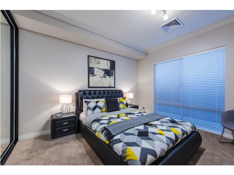 8 Serengti Drive, Landsdale WA 6065