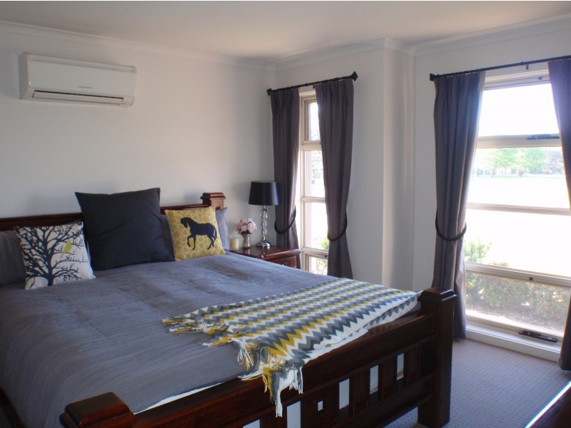 2 Bundoora Avenue, Jerilderie NSW 2716