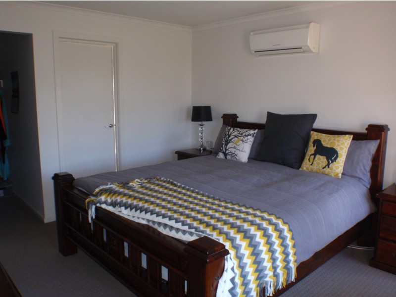 2 Bundoora Avenue, Jerilderie NSW 2716