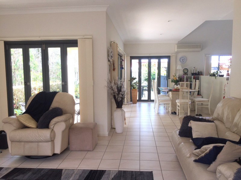 9 Imperia Crescent, Varsity Lakes QLD 4227