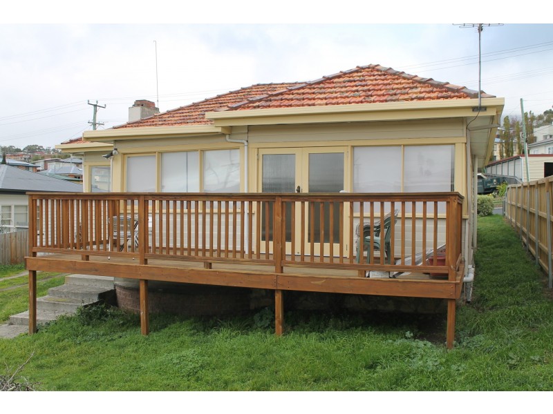 19 Fourth Ave, West Moonah TAS 7009