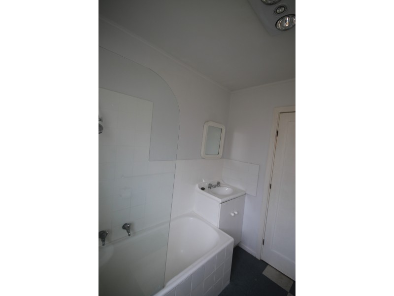 19 Fourth Ave, West Moonah TAS 7009