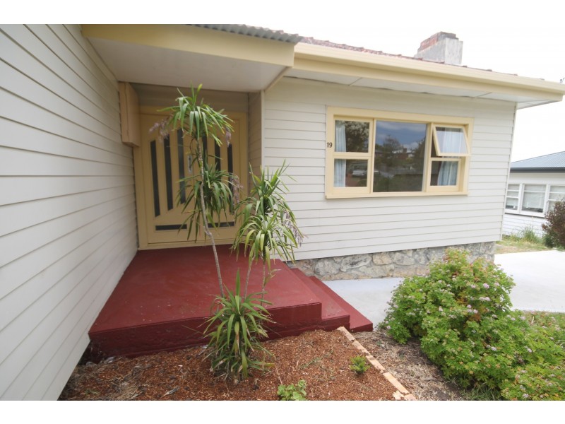 19 Fourth Ave, West Moonah TAS 7009