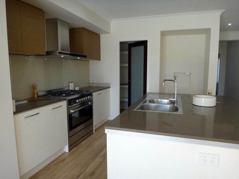 16 Garragull Drive, Yarrabilba QLD 4207