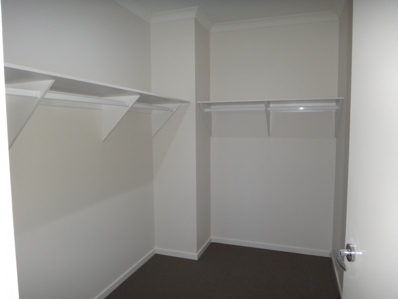 16 Garragull Drive, Yarrabilba QLD 4207