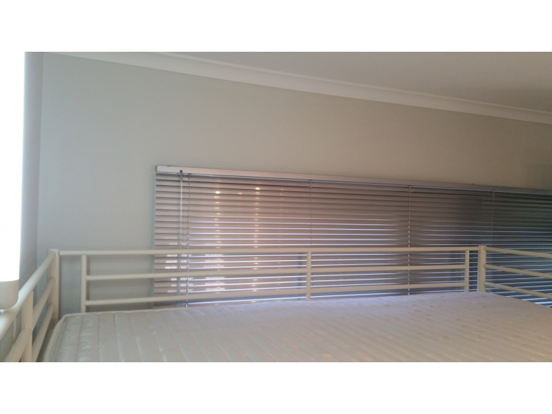 B/233 Sir Fred Schonell Drive, St Lucia QLD 4067