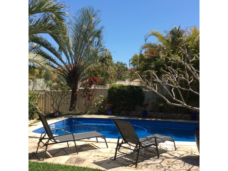 12 O’Brien Court, Arundel QLD 4214