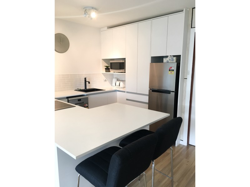 3/2A Sayer Crescent, Sandy Bay TAS 7005