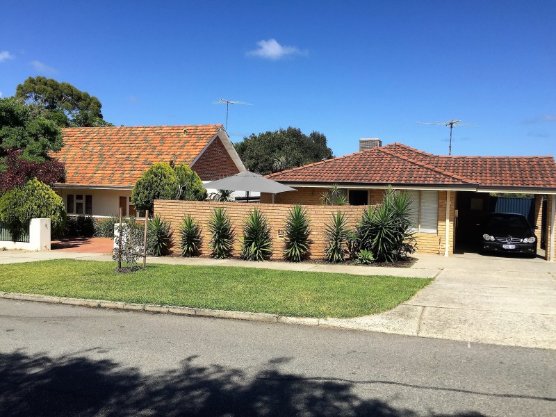 81B Harris Street, Bicton WA 6157