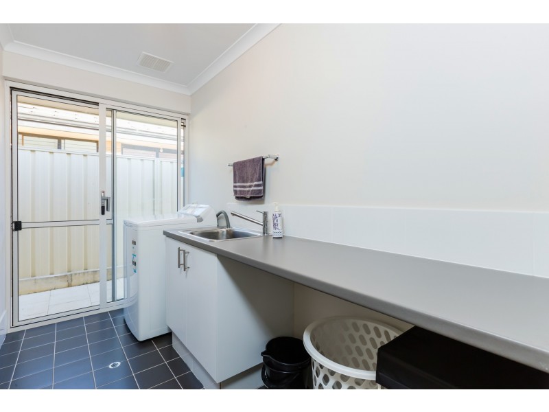 198 Sultana Rd East, Forrestfield WA 6058