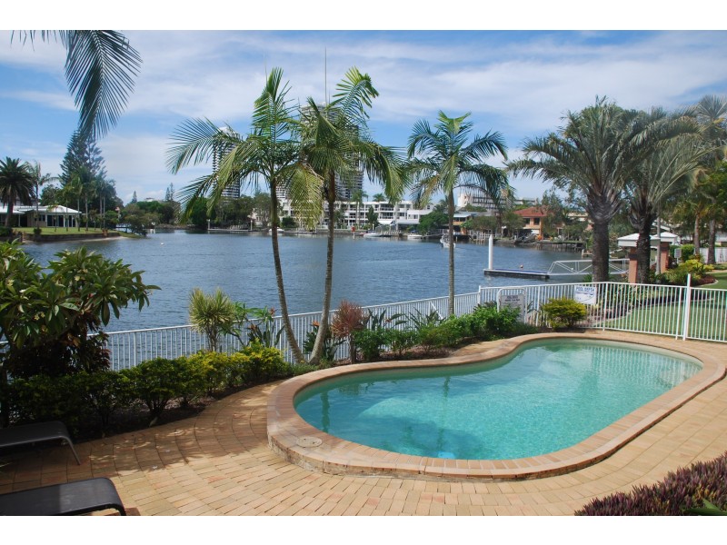 2/11-19 Taylor Street, Biggera Waters QLD 4216