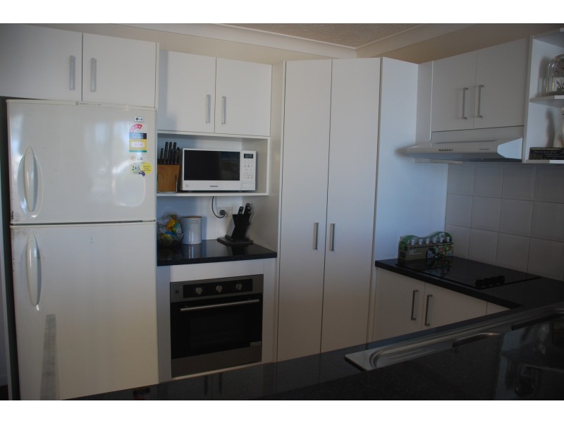 2/11-19 Taylor Street, Biggera Waters QLD 4216