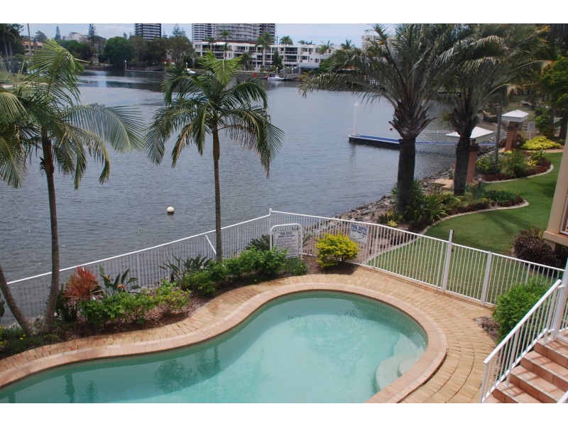 2/11-19 Taylor Street, Biggera Waters QLD 4216