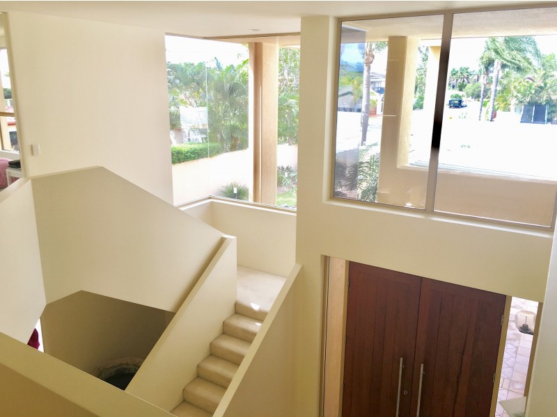 85 Santa Cruz Boulevard, Clear Island Waters QLD 4226