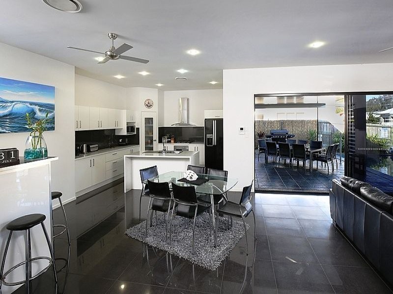 20 Ameen CCT, Mudjimba QLD 4564