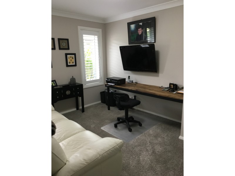 15 Bellona Chase, Cameron Park NSW 2285