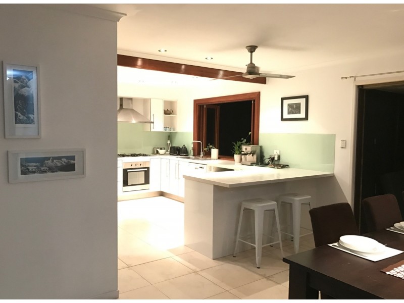 7 Unsworth Street, Belmont QLD 4153