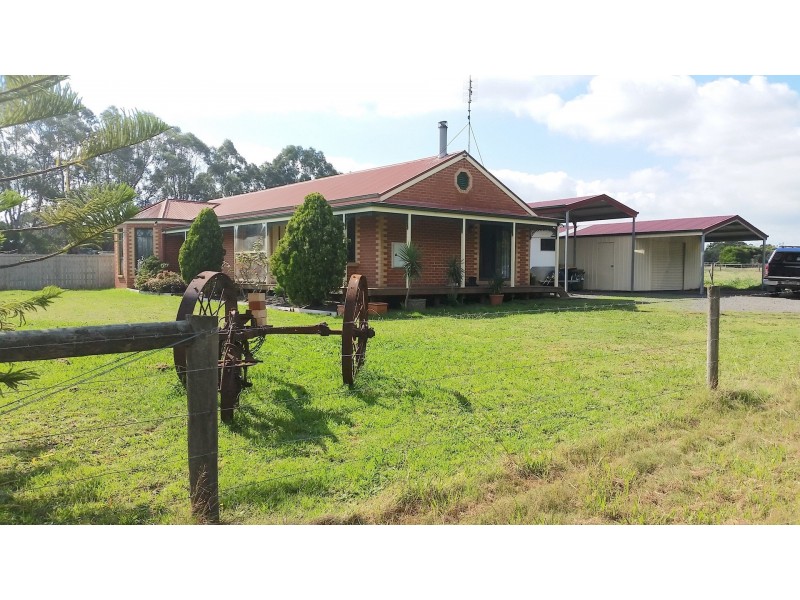 565 Lynnes Road, Wattle Bank VIC 3995