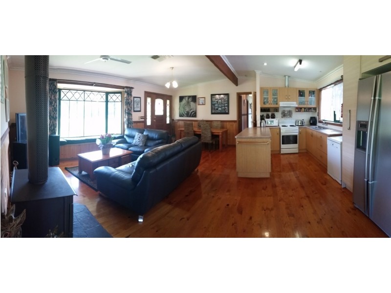 565 Lynnes Road, Wattle Bank VIC 3995