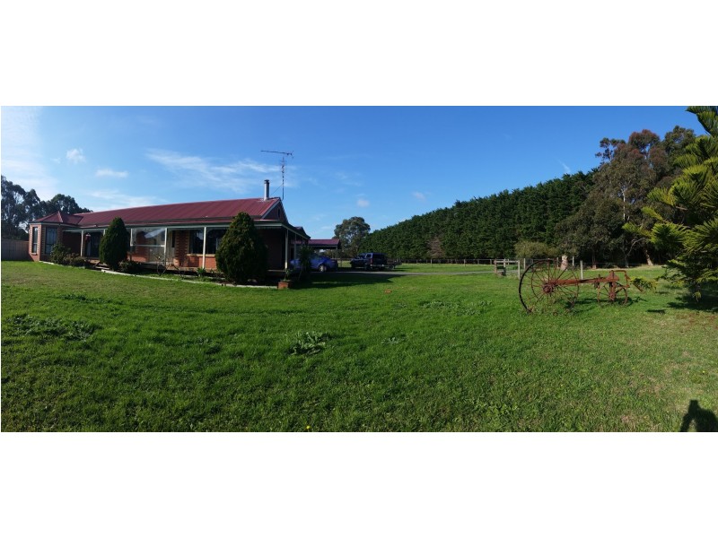 565 Lynnes Road, Wattle Bank VIC 3995