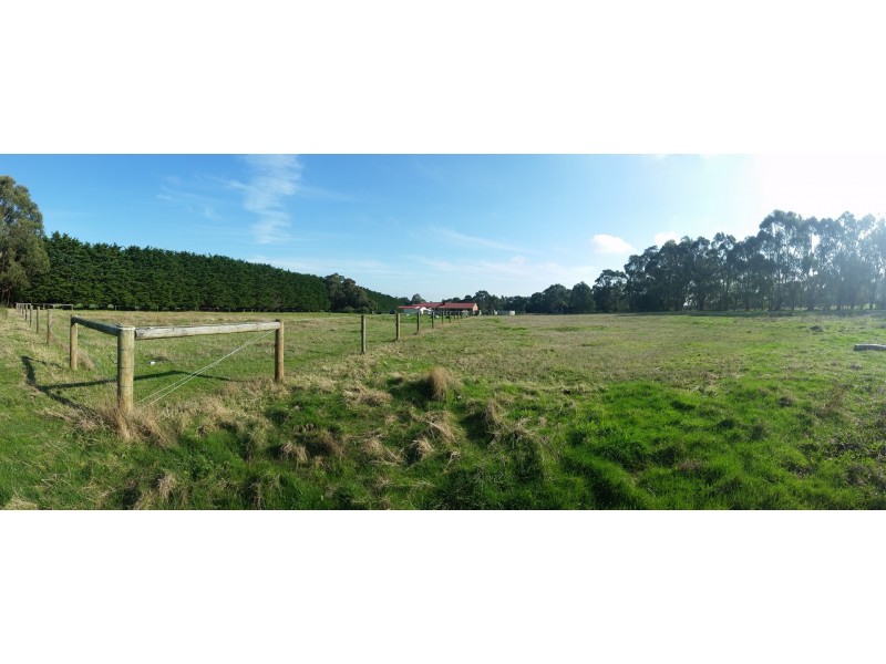 565 Lynnes Road, Wattle Bank VIC 3995