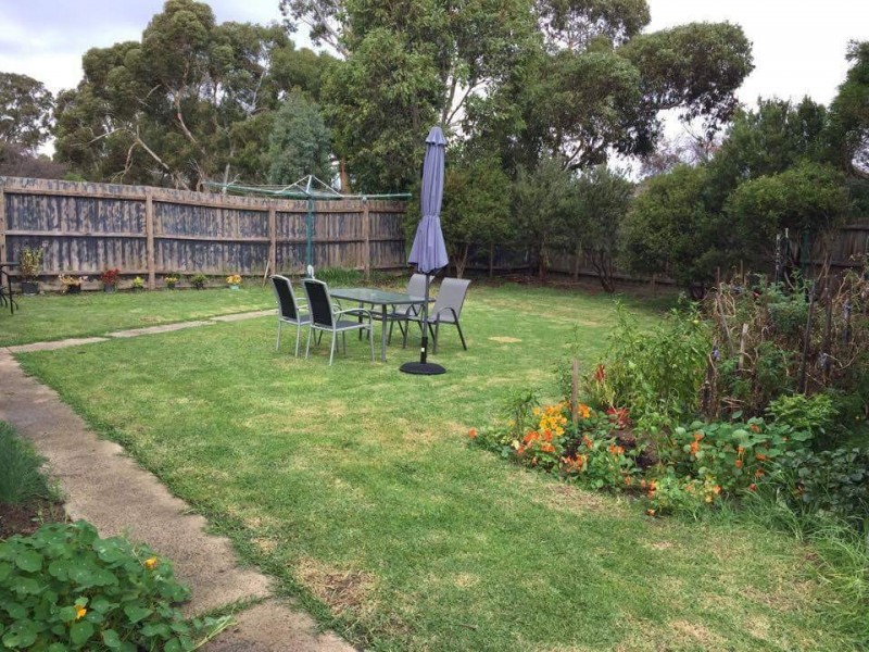 30 VILLAGE DVE, Hampton Park VIC 3976