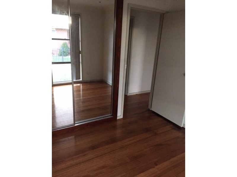 30 VILLAGE DVE, Hampton Park VIC 3976