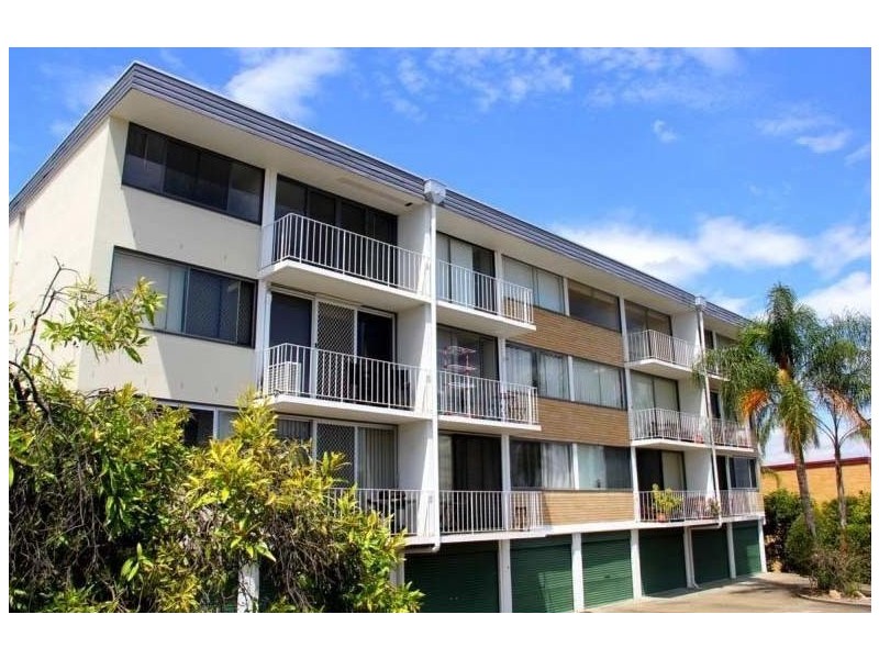 11/223 Cavendish Road, Coorparoo QLD 4151