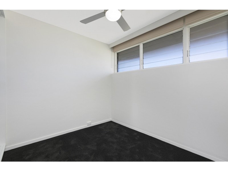 11/223 Cavendish Road, Coorparoo QLD 4151