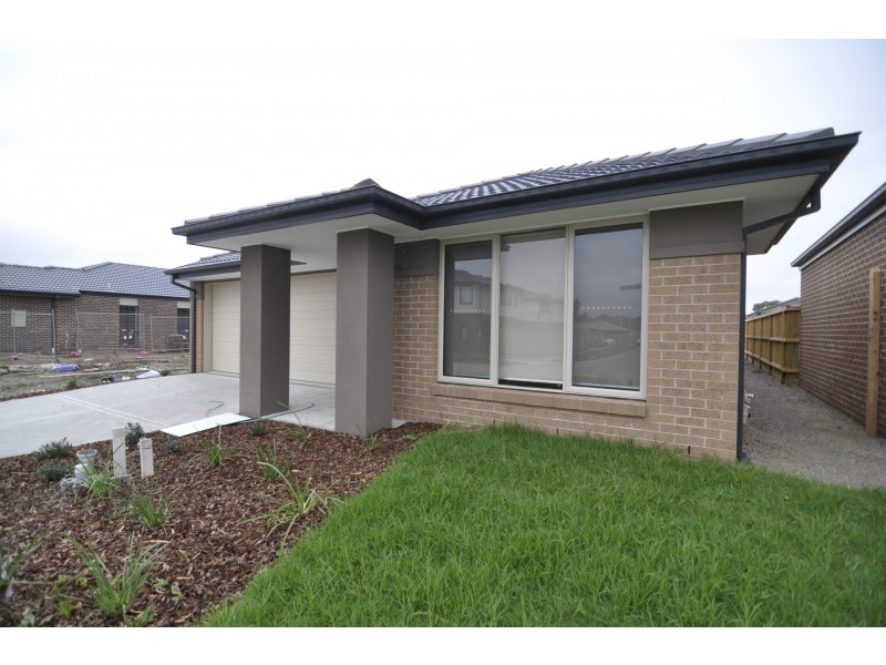 25 Nolan Crescent, Officer VIC 3809