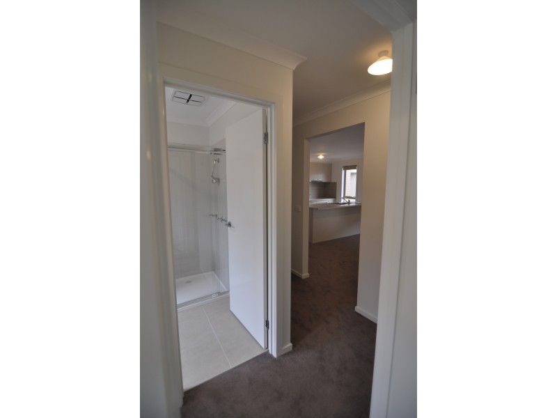 25 Nolan Crescent, Officer VIC 3809