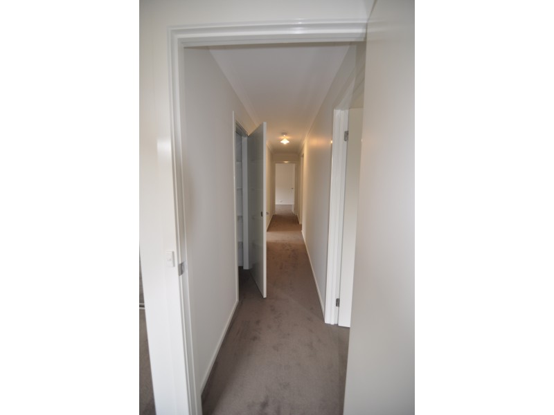 25 Nolan Crescent, Officer VIC 3809