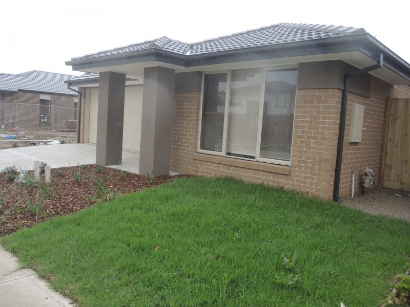 25 Nolan Crescent, Officer VIC 3809